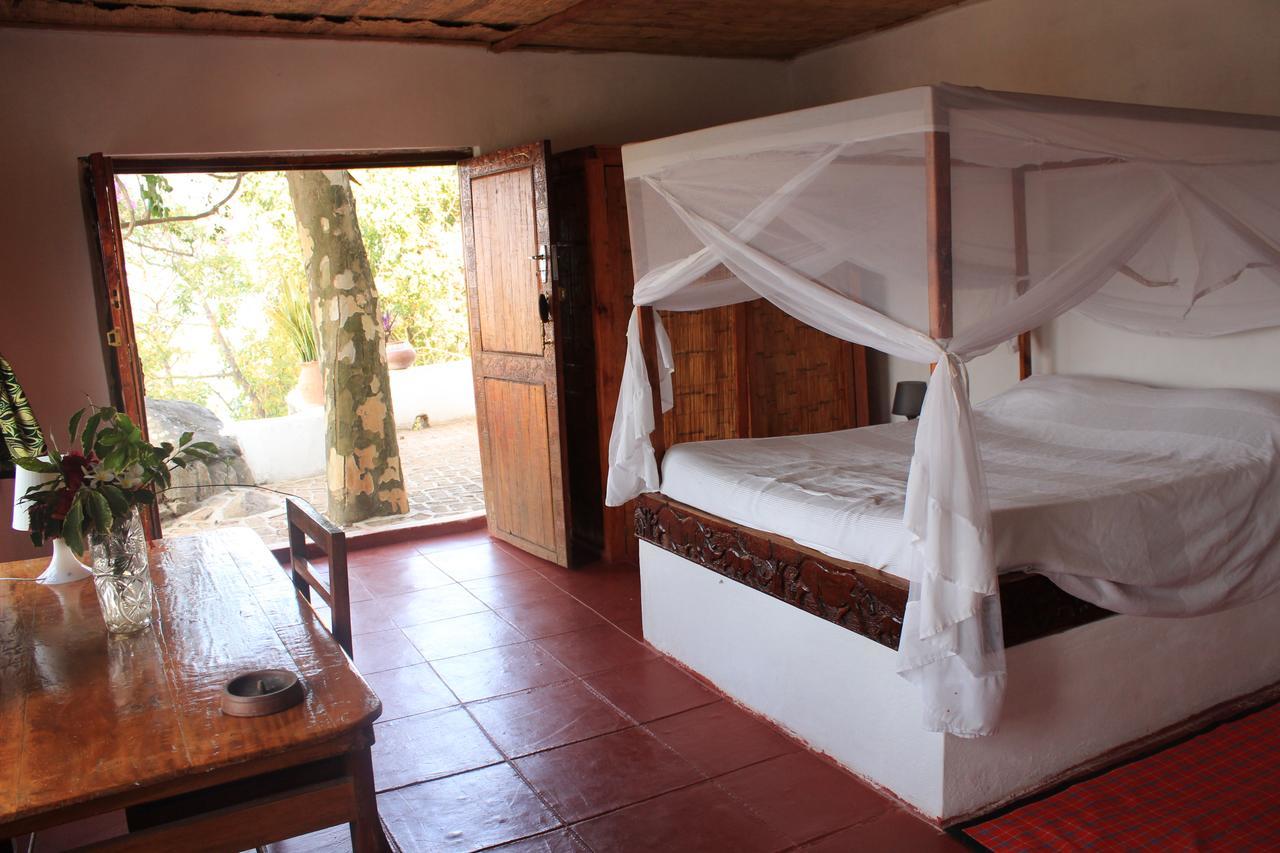 Njaya Lodge Nkhata Bay Exterior foto